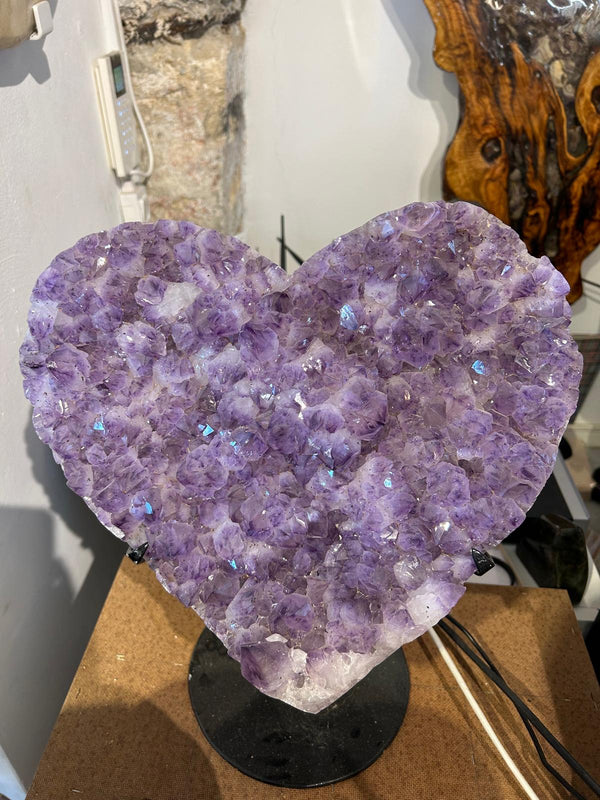 Amethyst colony in the shape