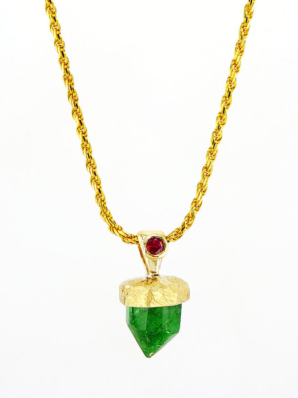 Emerald 14K gold pendant with Ruby