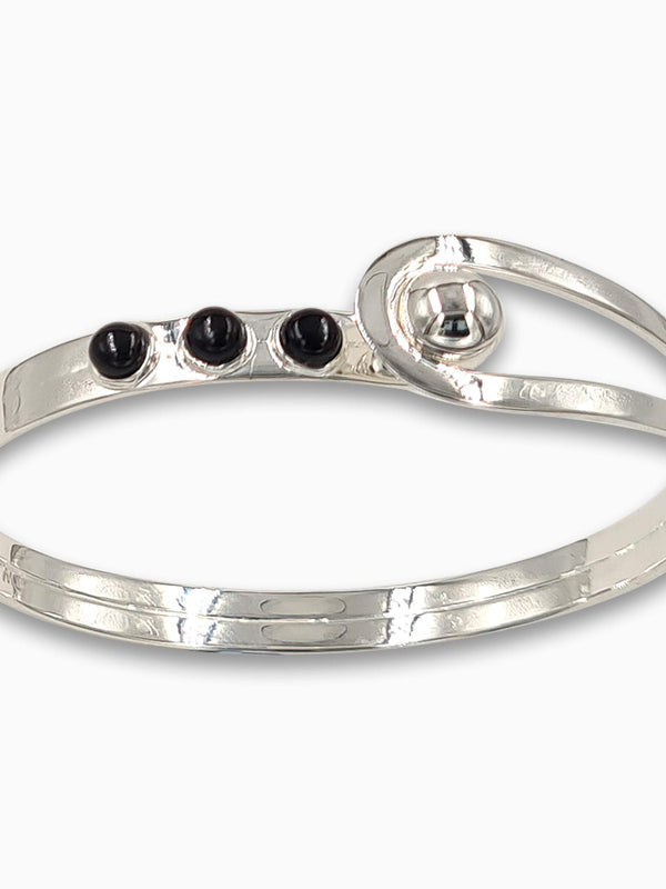 Silver Bracelet Black Onyx-Agat Art Design LTD-925 silver bracelet,bangle,Bracelet for her,cuff bracelet,december birthstone,gemstone bracelet,gift for her,handmade jewelry,Onyx,Ruby
