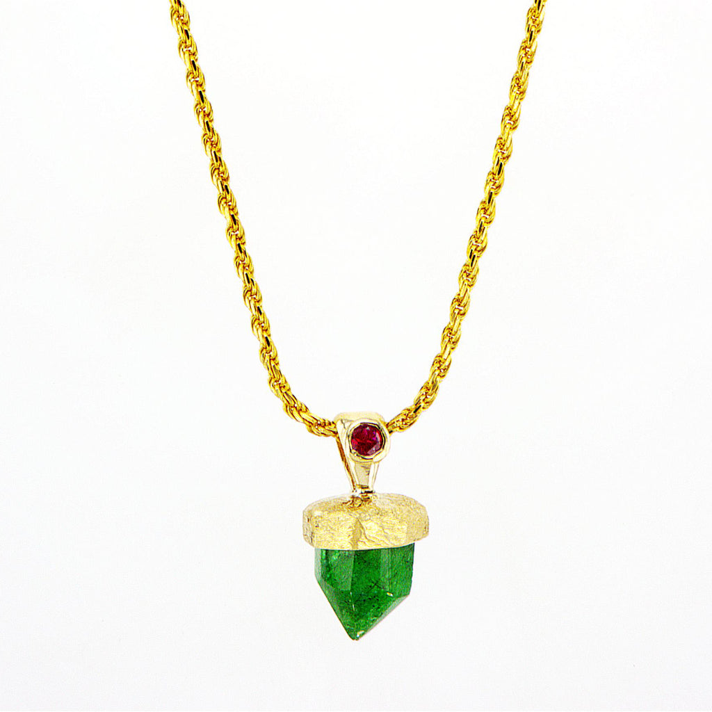 Emerald 14K gold pendant with Ruby