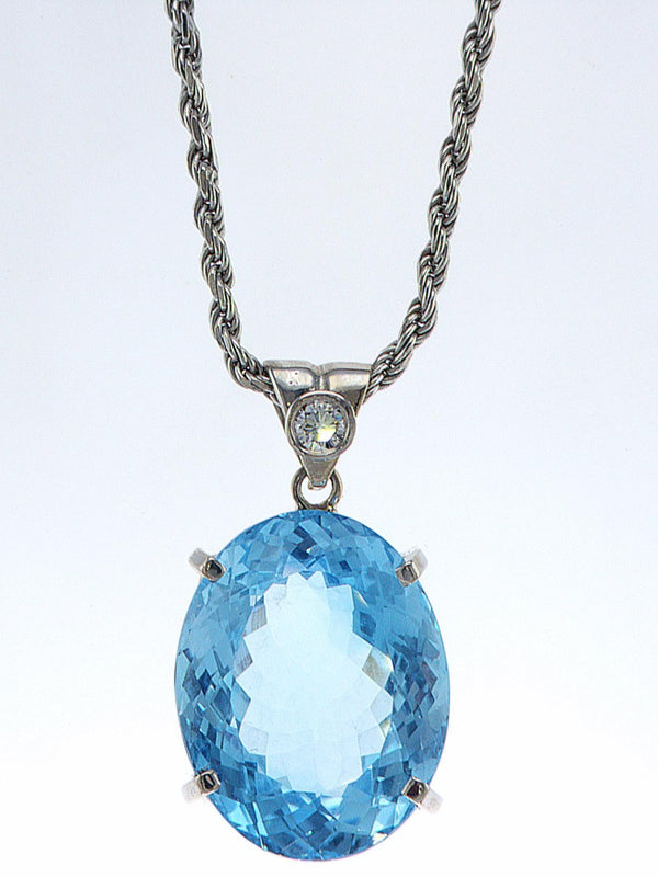 Blue Topaz white gold pendant with diamond